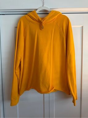 Mode of One Men’s Yellow Hooded Sweatshirt Pullover